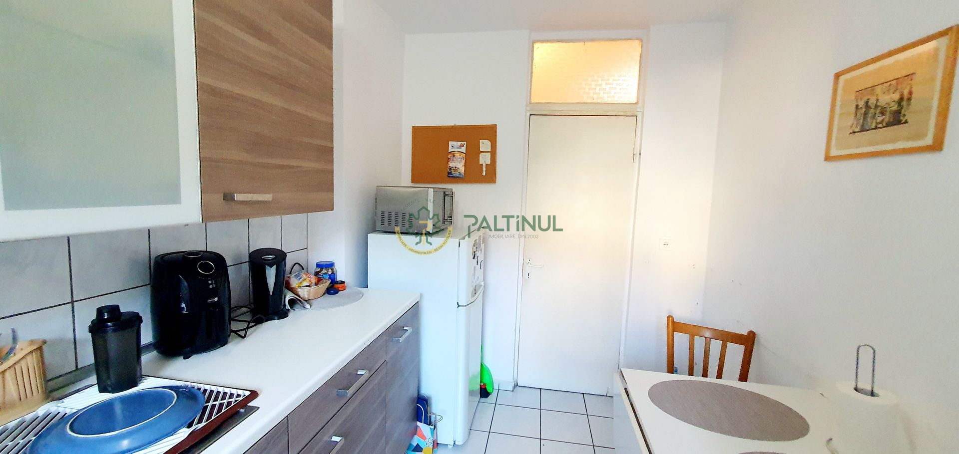 Apartament cu 3 camere, zona Terezian