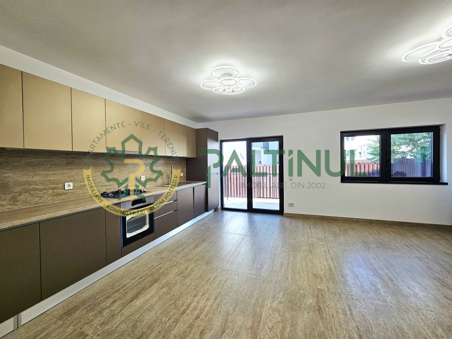Apartament 4 camere cu curte proprie și 3 băi în Sibiu, Cartier Arhitecților