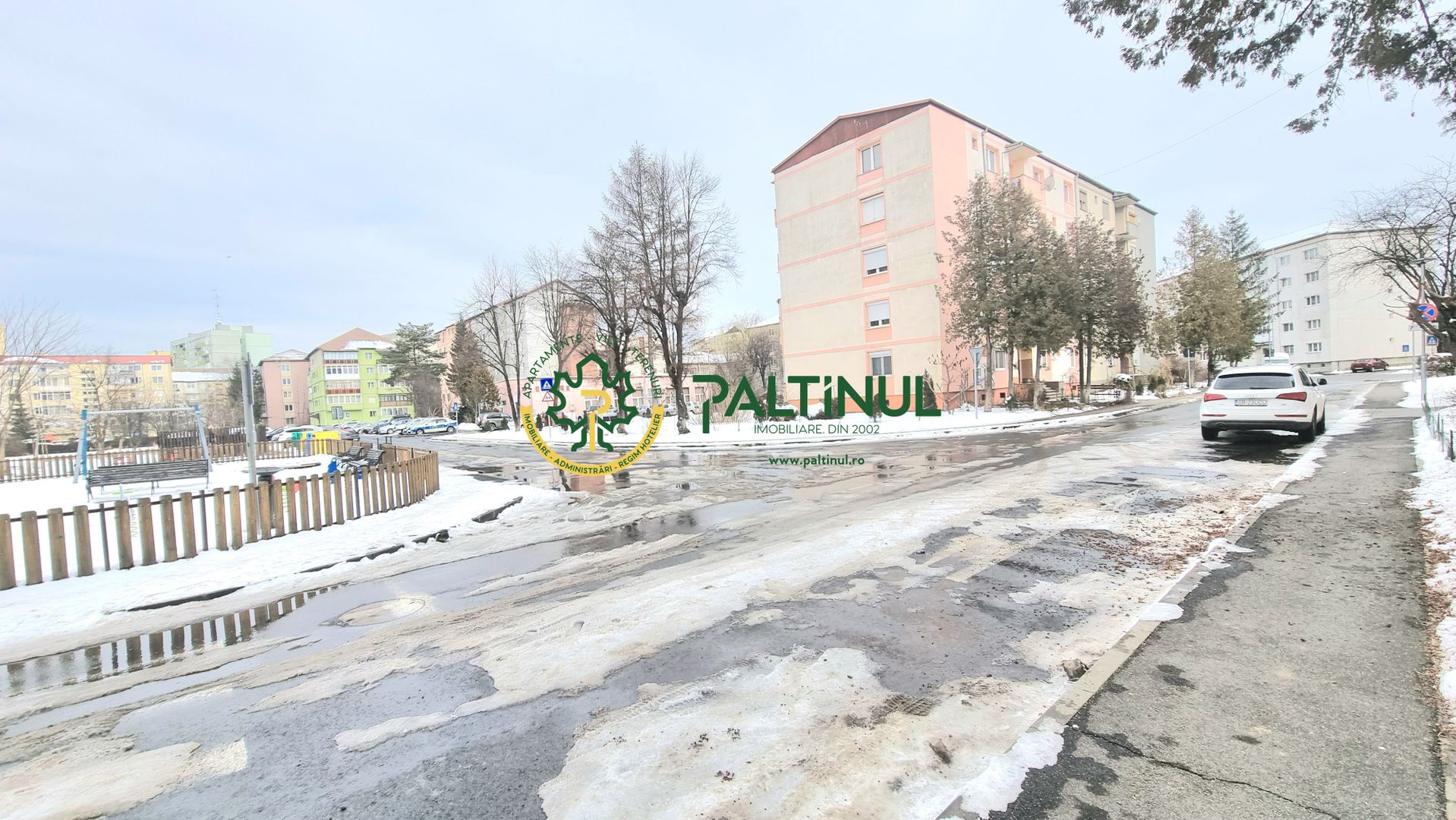 Apartament 3 camere, balcon, pivnita, etaj 4, Nicolae Iorga