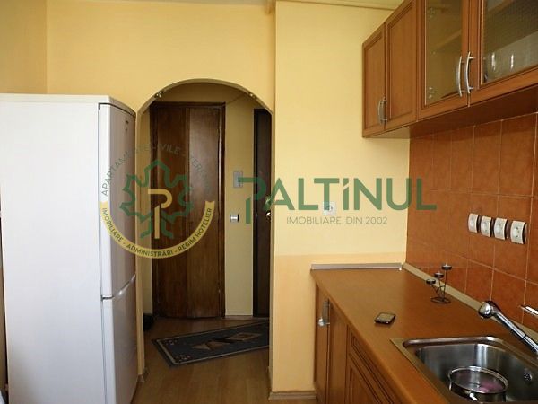 Apartament 3 camere,  zona Vasile Milea