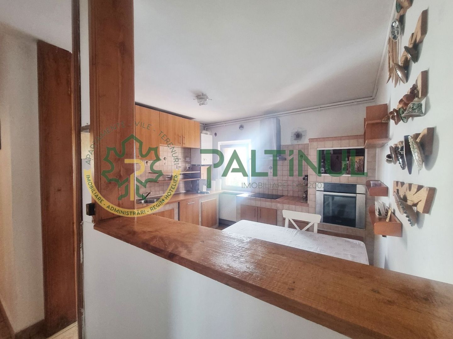 Apartament 3 camere, 2 băi, balcon, lift – Terezian, str. Lungă, 73 mp