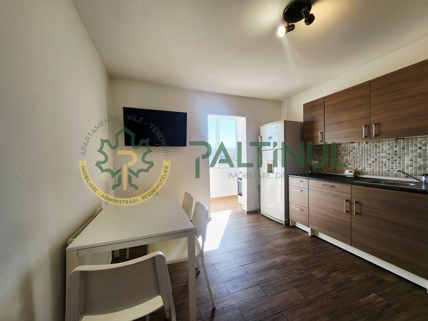 Apartament 2 camere decomandat – Siretului, etaj 3, balcon și pivniță