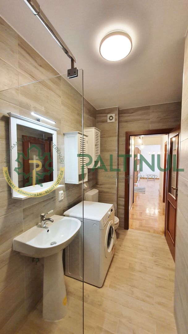 Apartament 3 camere, zona Complex City Residence