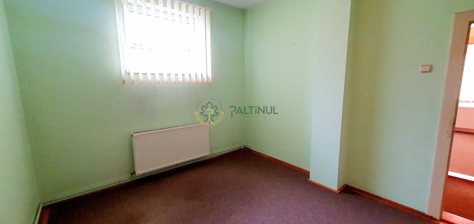 Apartament cu 3 camere la casa, zona Vasile Aaron