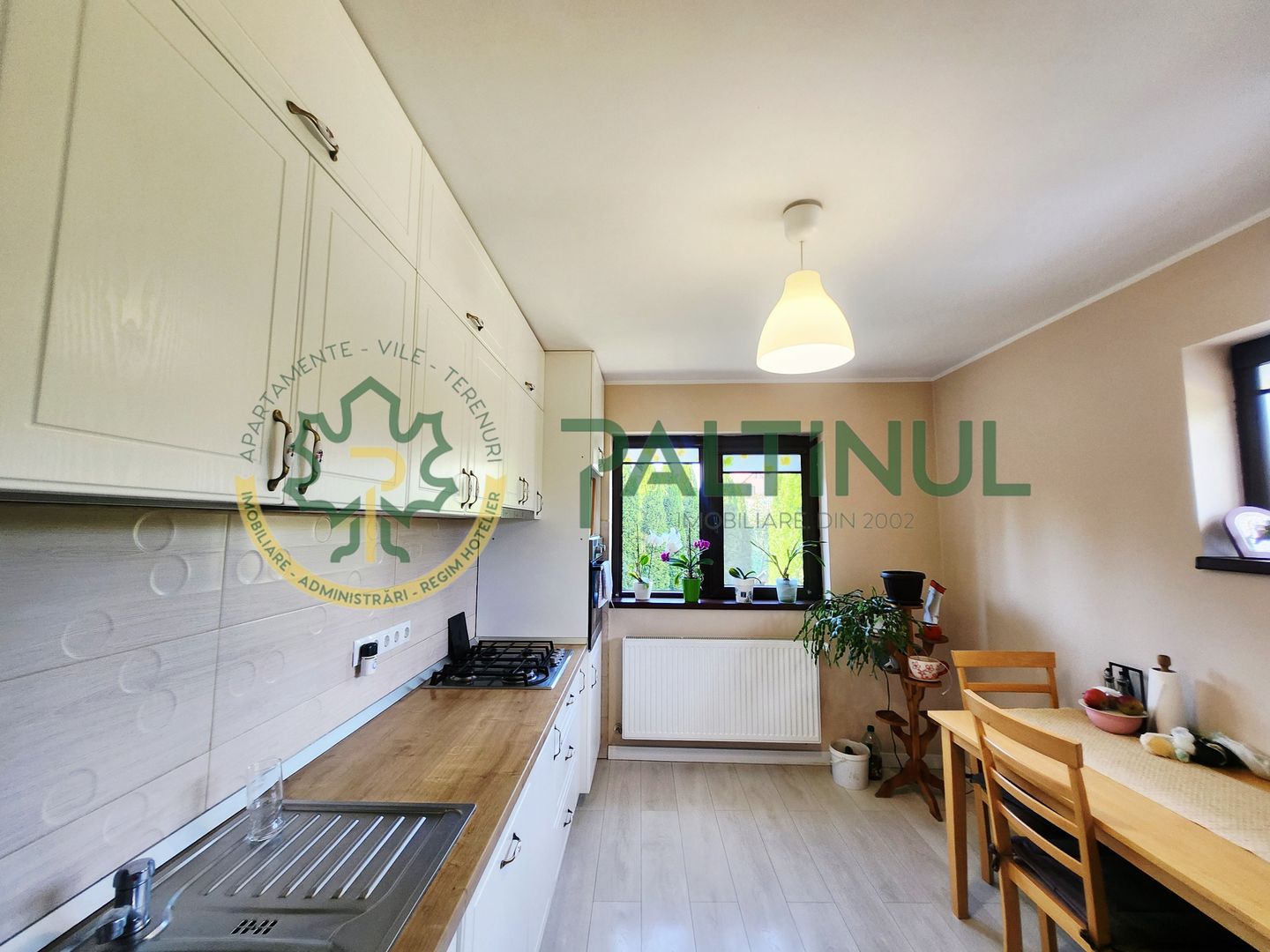 Casă tip duplex modernă în Cisnădie – 3 dormitoare și curte amenajată