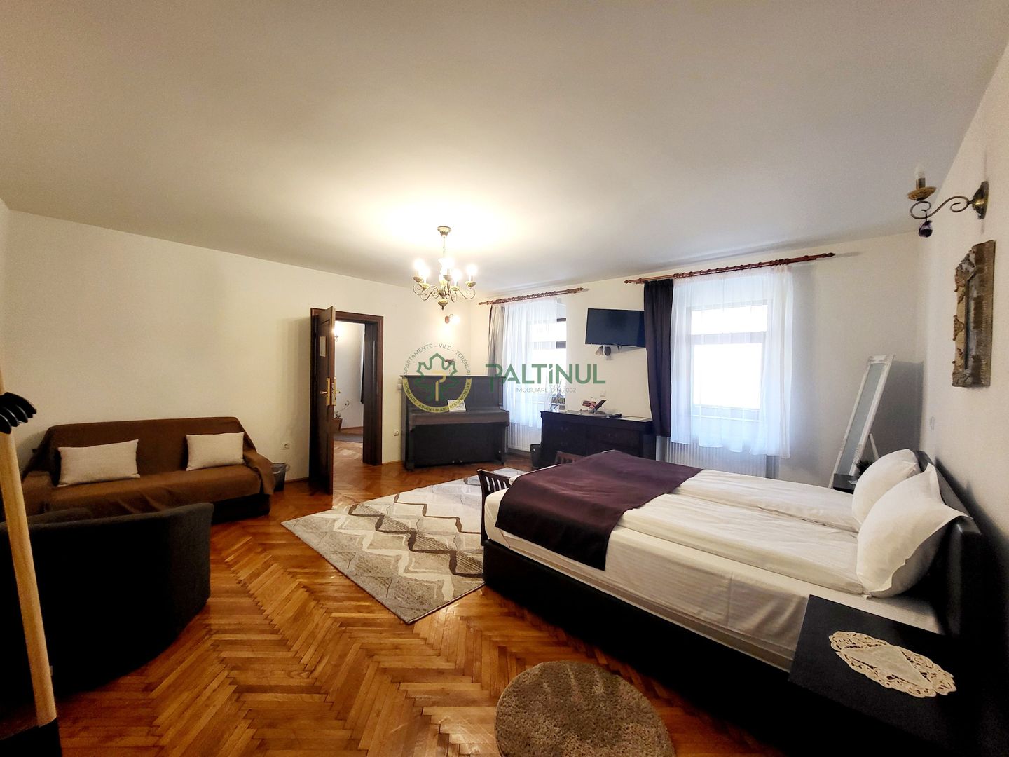 Apartament 100 mp, de închiriat – Central, Sibiu, cu terasă