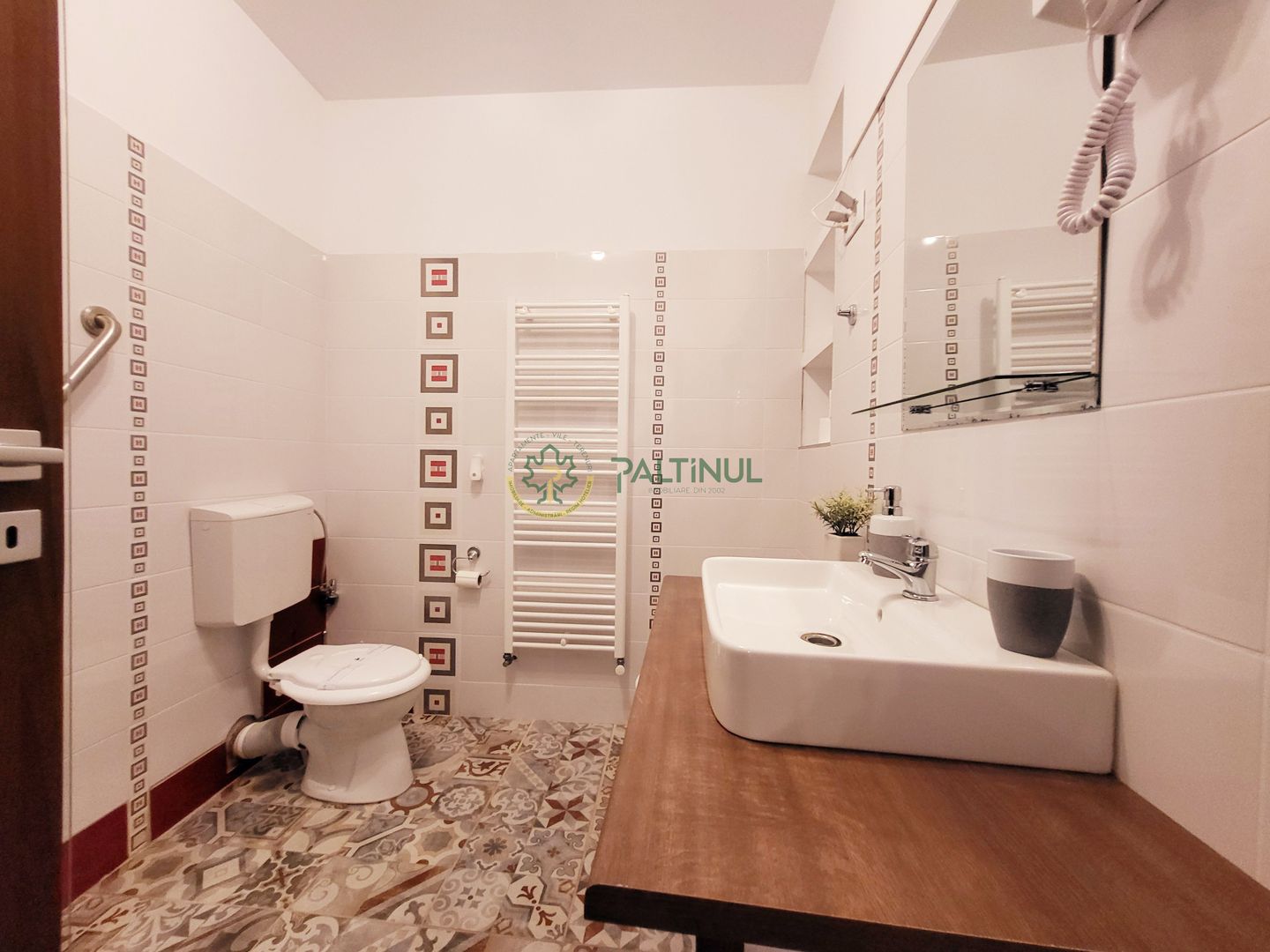 Apartament 100 mp, de închiriat – Central, Sibiu, cu terasă