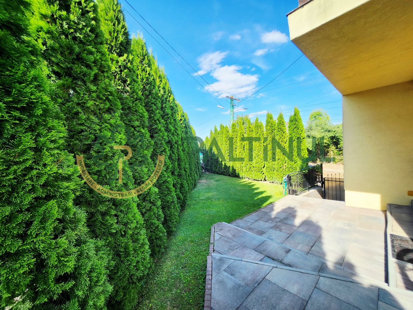 Casă tip duplex modernă în Cisnădie – 3 dormitoare și curte amenajată