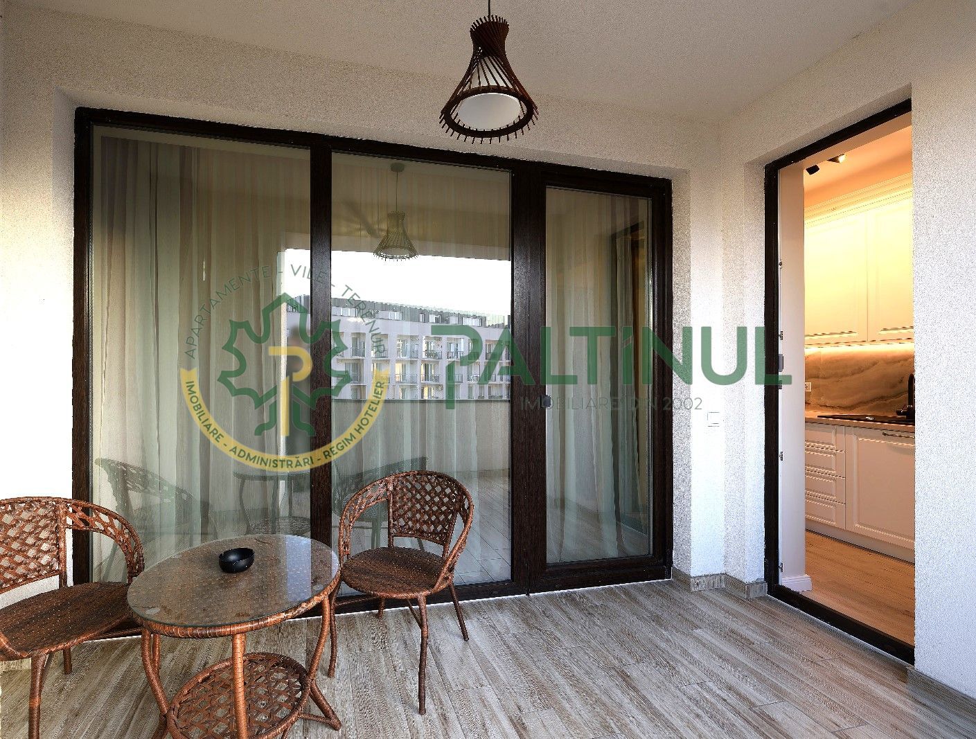 Apartament 3 camere ultrafinisat, 89 mp utili, Centru Sibiu – parcare și terasă