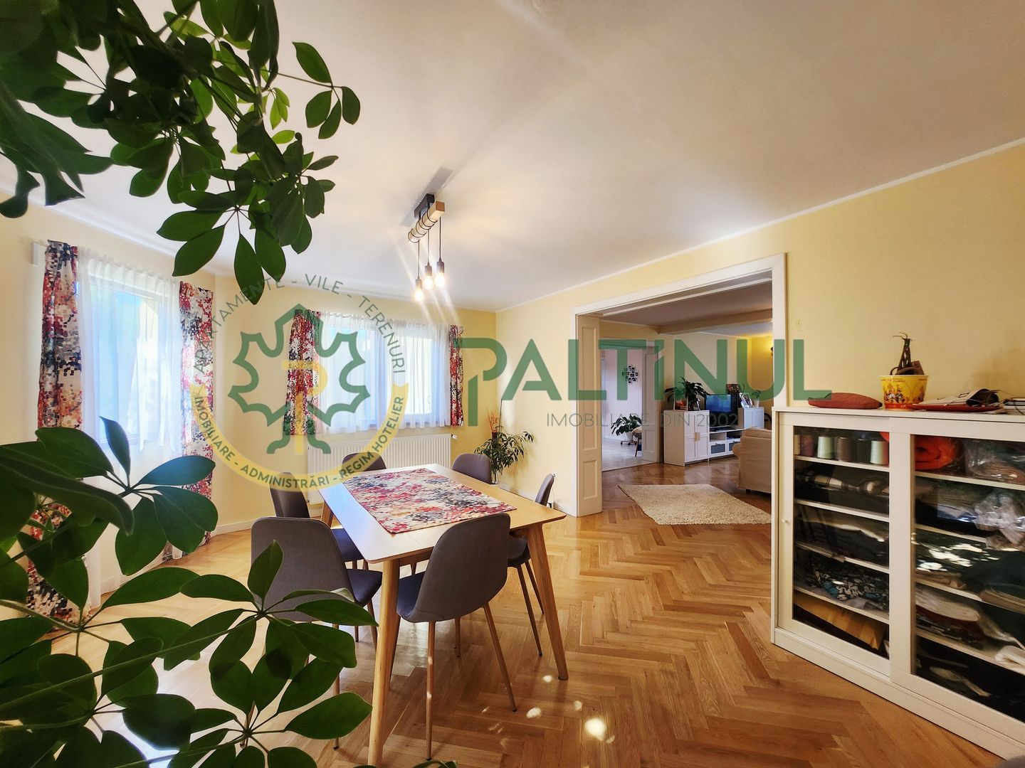Casă tip duplex modernă în Cisnădie – 3 dormitoare și curte amenajată