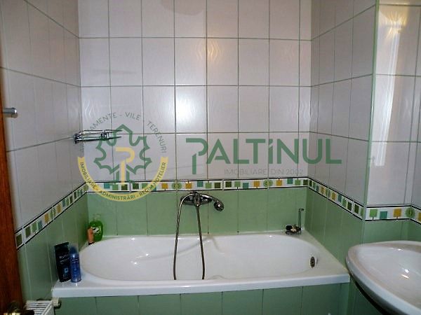 Apartament 3 camere,  zona Vasile Milea