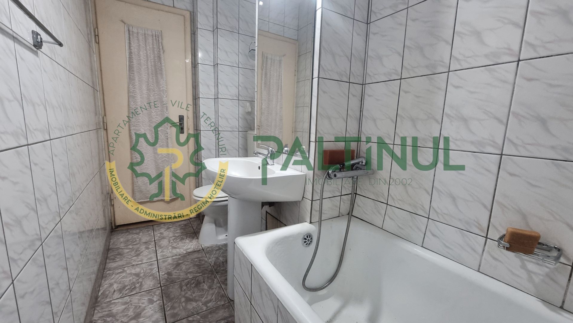 Apartament 2 camere decomandat – parter înalt, Semaforului, cu balcon