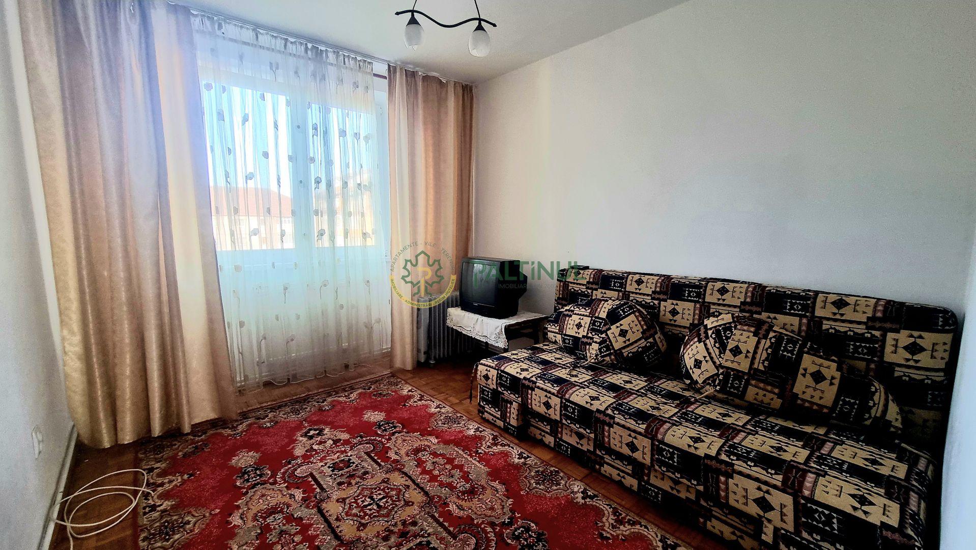 Apartament 3 Camere  Etaj 4/5, Strada Rusciorului, Zona Terezian