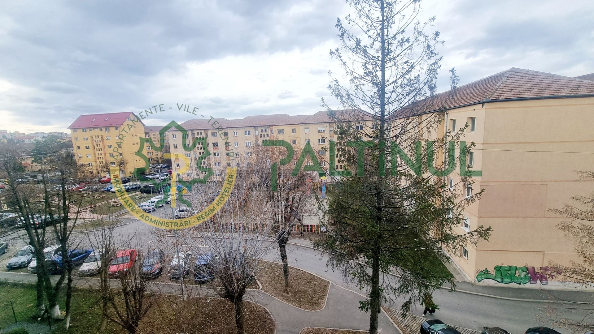 Apartament 3 camere cu balcon Sibiu-Strada Rahovei