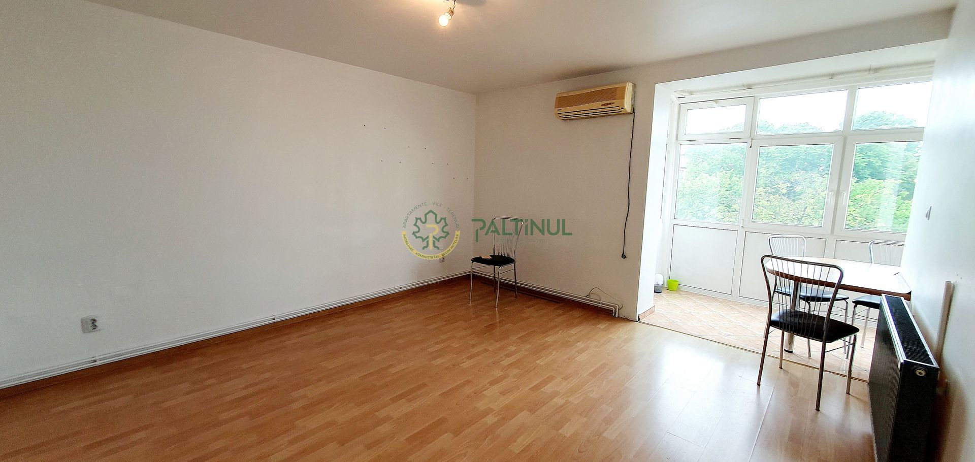 Apartament cu 2 camere, zona Centrală