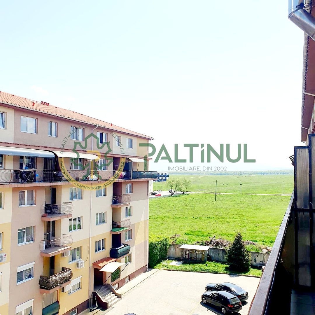 Apartament 3 camere pe 2 niveluri, 70 mp utili, Aleea Streiu – mobilat complet