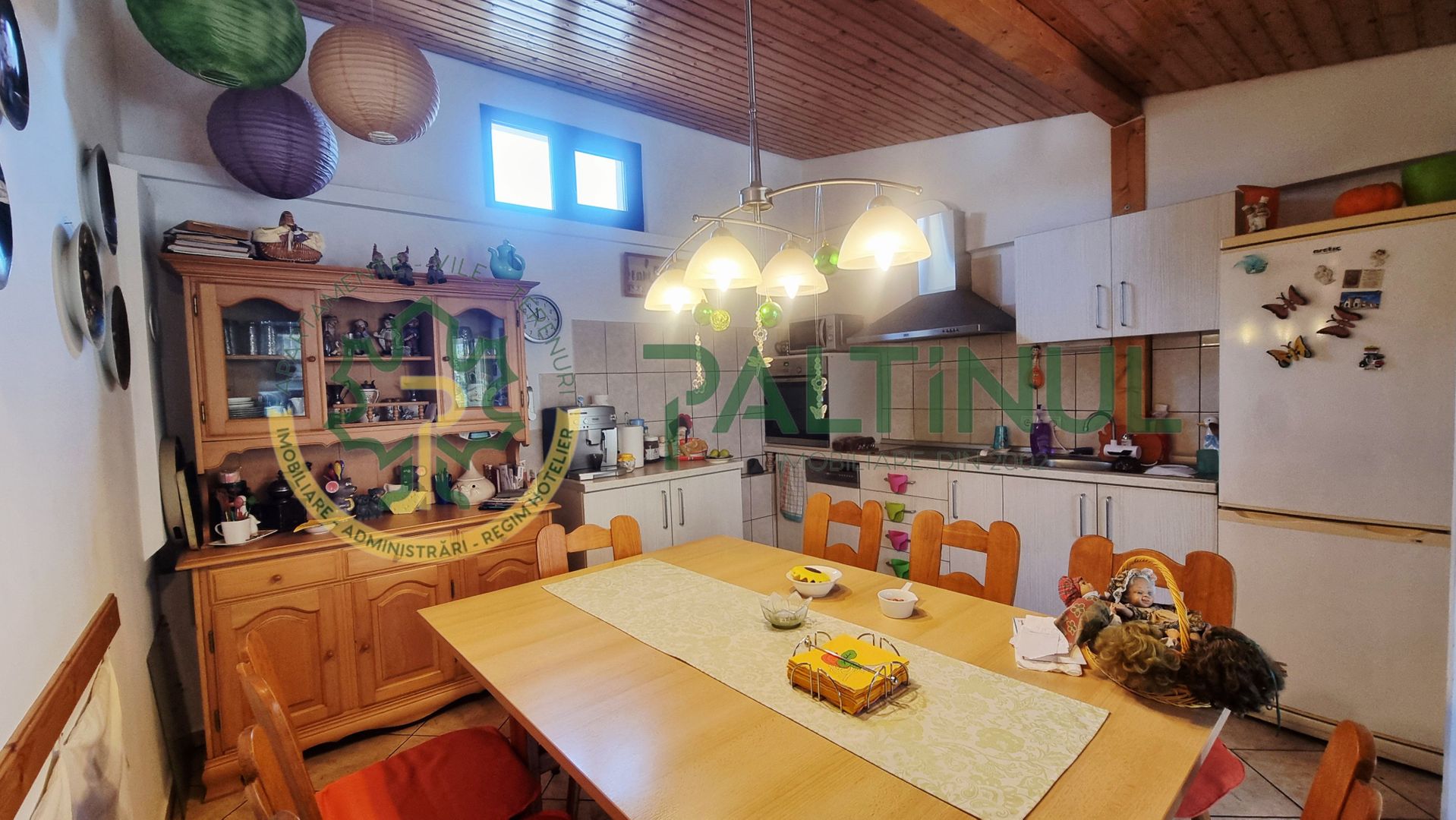 Casă spațioasă în Turnișor – teren 584 mp, apartament secundar, terasă