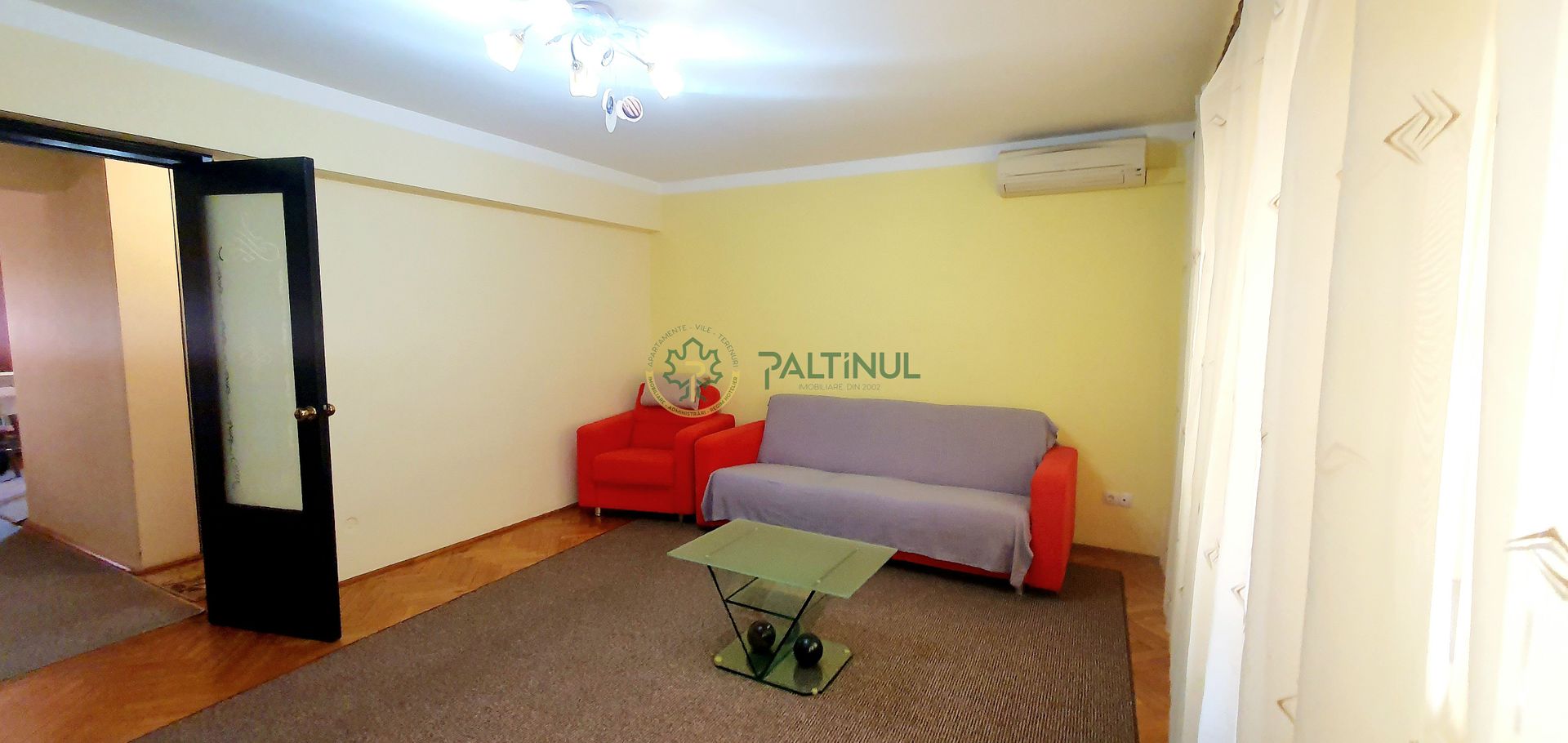 Apartament 3 camere, zona Centrală