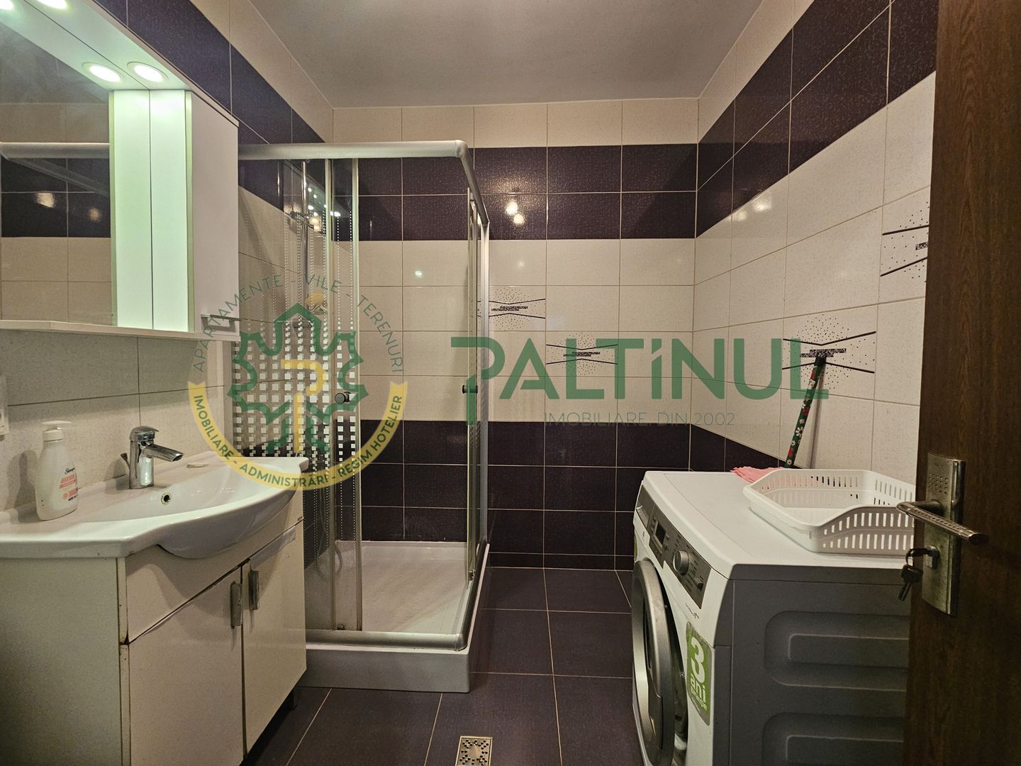 KLRnNDKnUm6VLmiIuhc0NVvGrPrC83bESG4pruefrpc