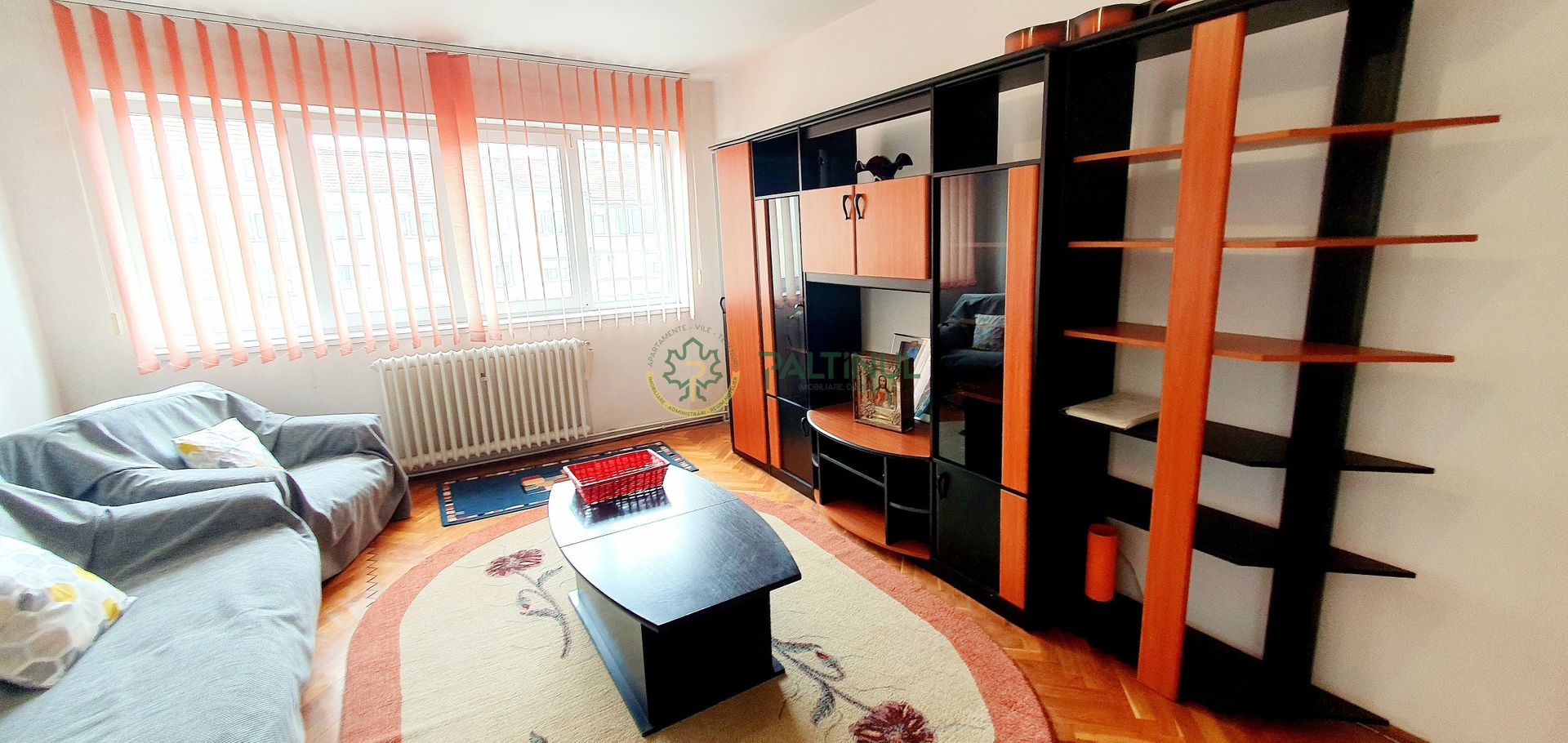 Apartament cu 3 camere în zona Mihai Viteazul