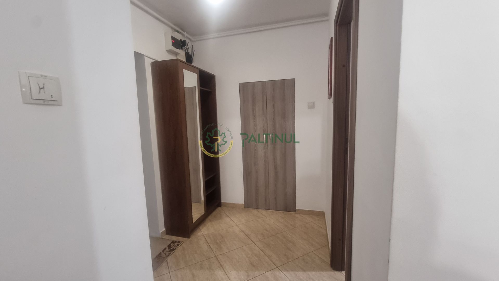 Apartament decomandat cu 2 camere, 2 balcoane , lift- Alba Iulia