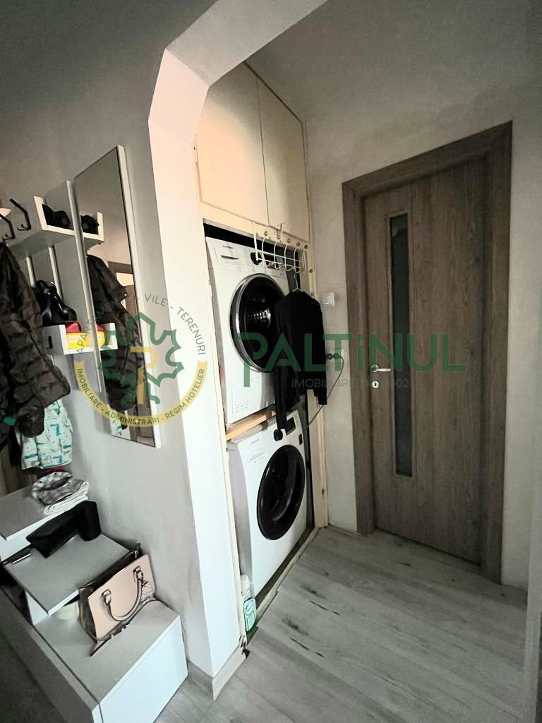 Apartament cu 3 camere cu balcon et. 4 Scoala de Inot