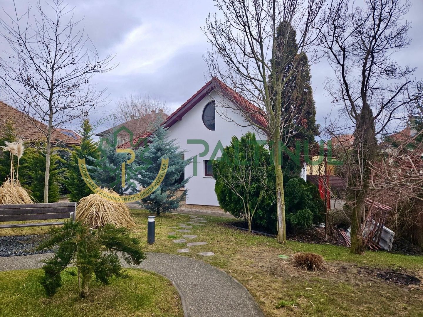 M6izEJy3C42fkM2xzormr59j0_2hmZ12BStUiYTK3XY