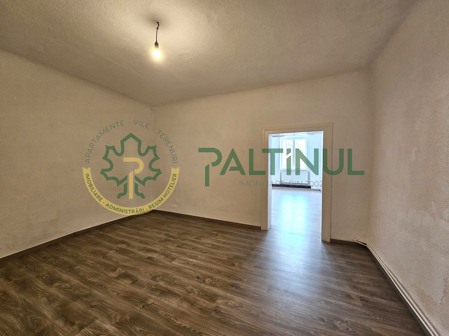 Vând apartament spațios la casă – Str. 9 Mai, Sibiu, zonă centrală!