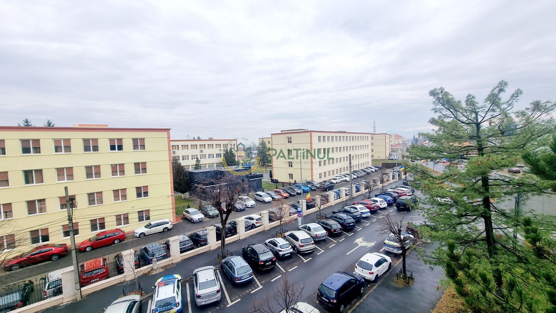 Apartament 2 camere, balcon etaj 3 langa Sibiu, Politie