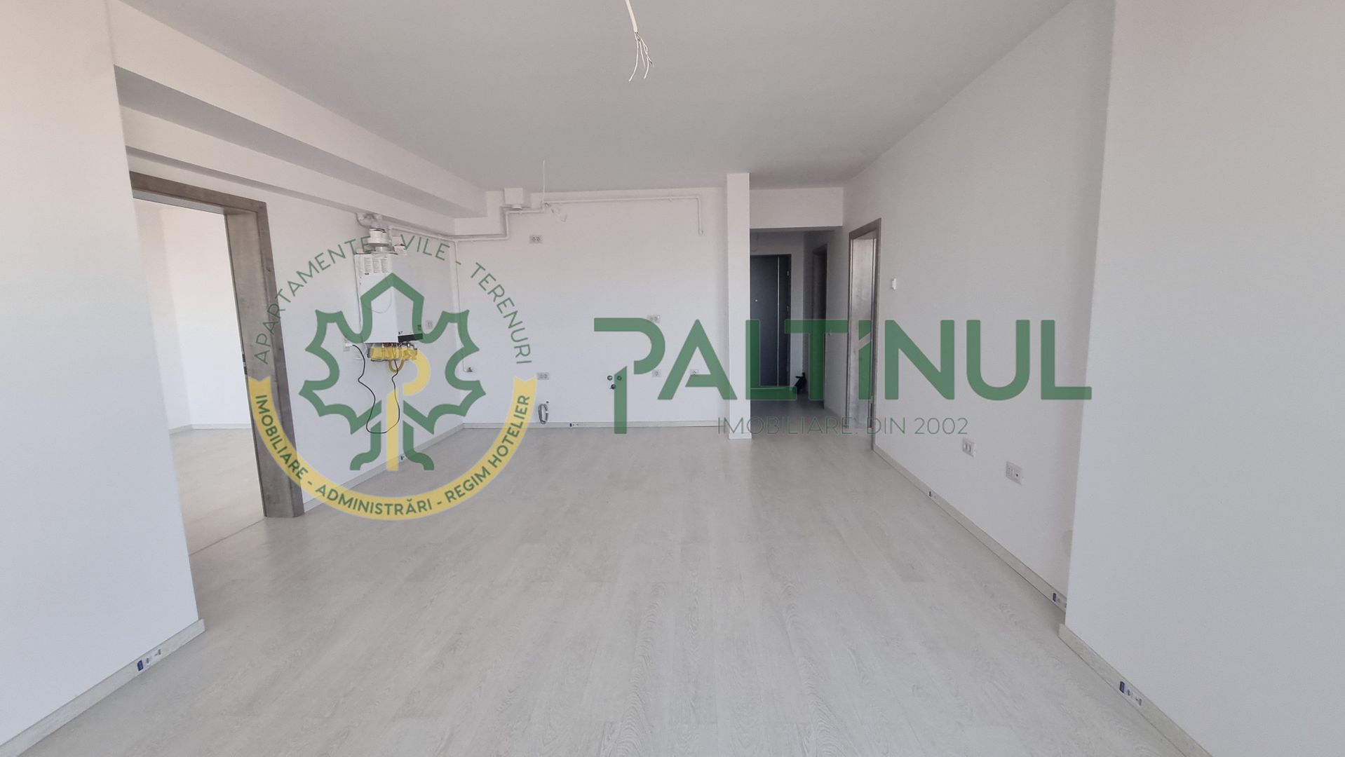 Apartament 3 camere, balcon,terasa, parcare- Ansamblu EVOLUTION