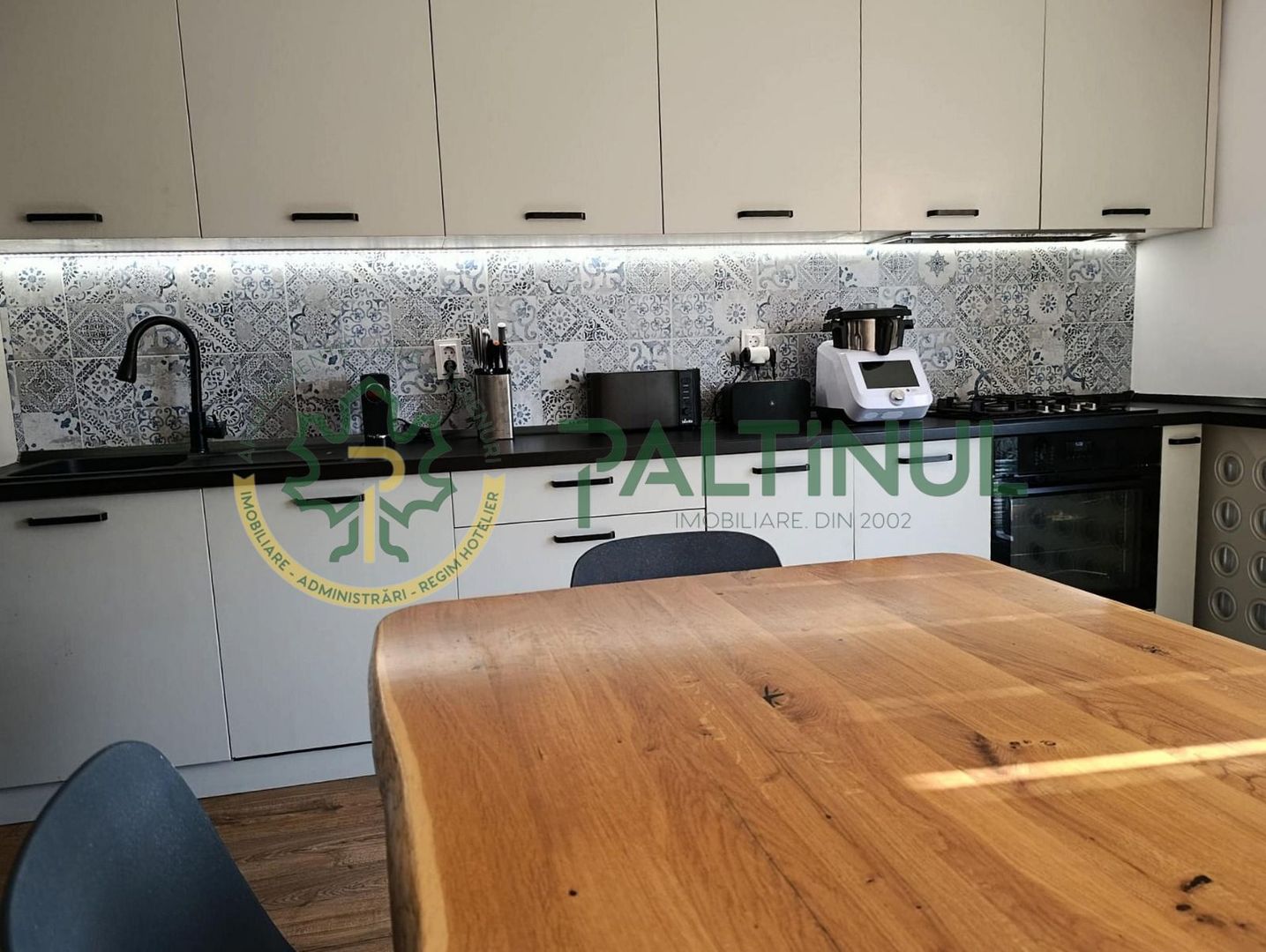 P0DuDajJe_94TV0Fz9szhBq3cOlSXcMENfPbIUAaOR8