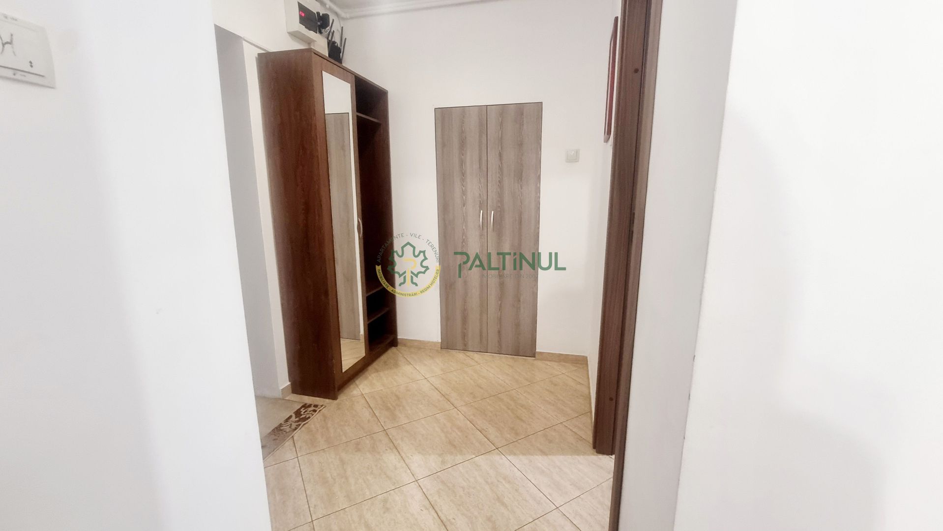 Apartament decomandat cu 2 camere, 2 balcoane , lift- Alba Iulia