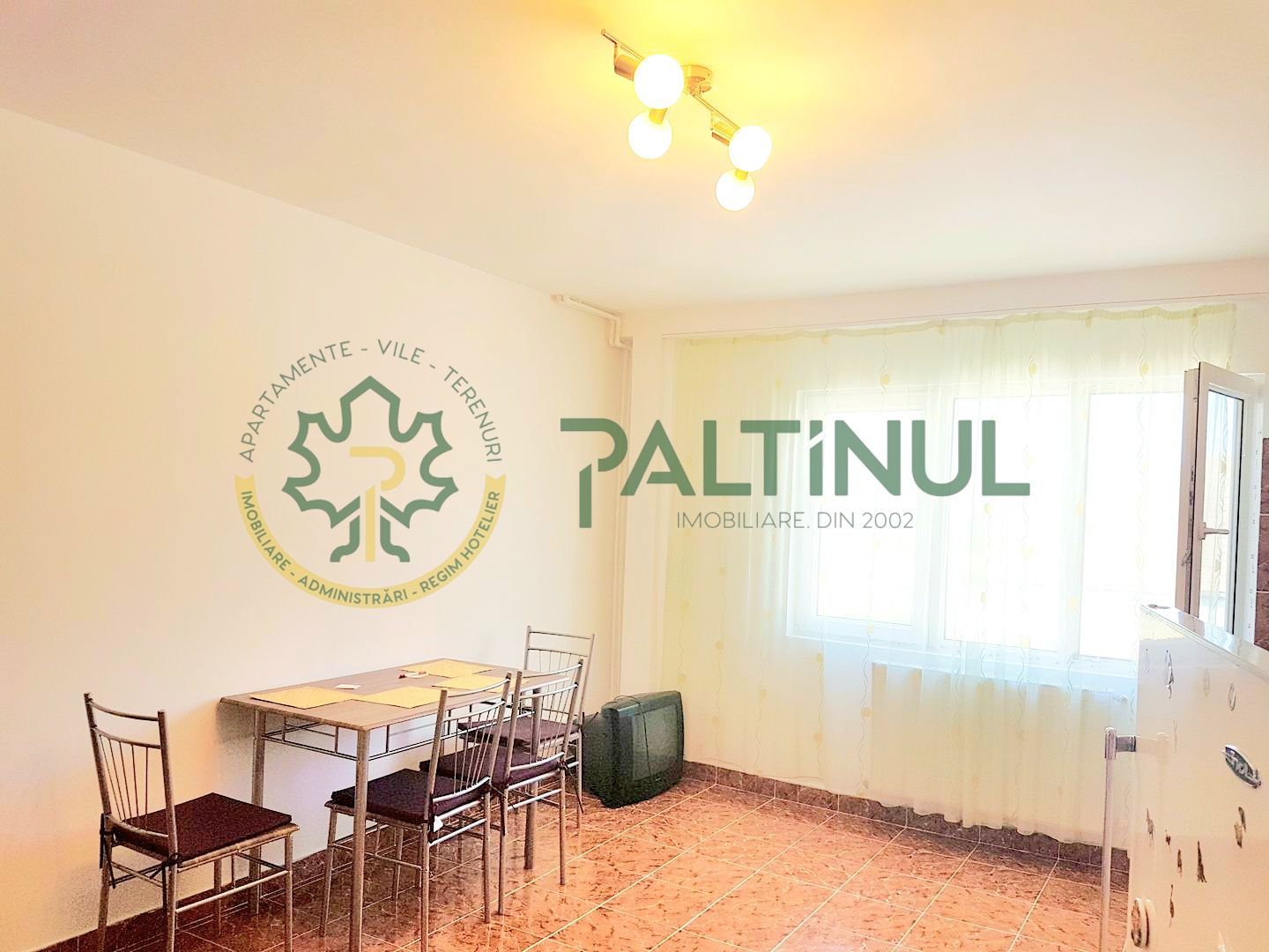 Apartament cu 3 camere în zona Broscarie