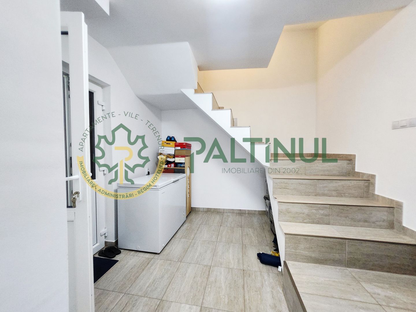 Casă tip duplex modernă în Cisnădie – 3 dormitoare și curte amenajată