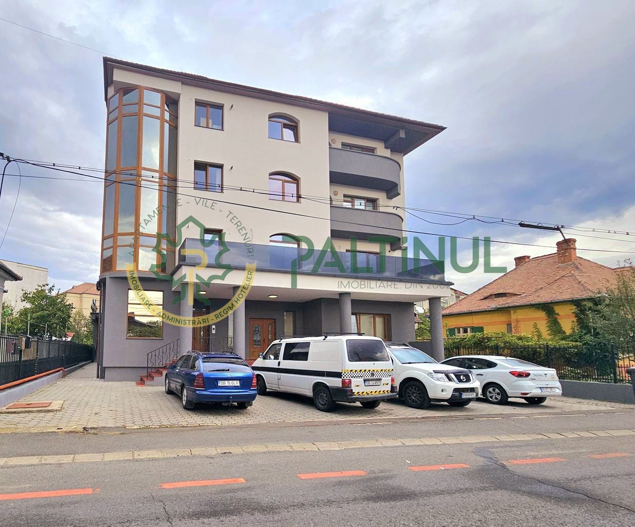 Apartament modern în vilă nouă, situat central in Sibiu