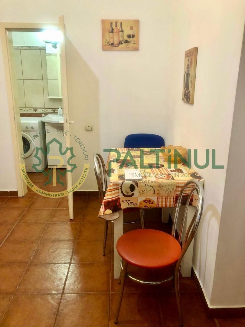 VtRGAmKe_3ox79_m0qq-W0rvzMF5jXCDjYTLziJtNYA