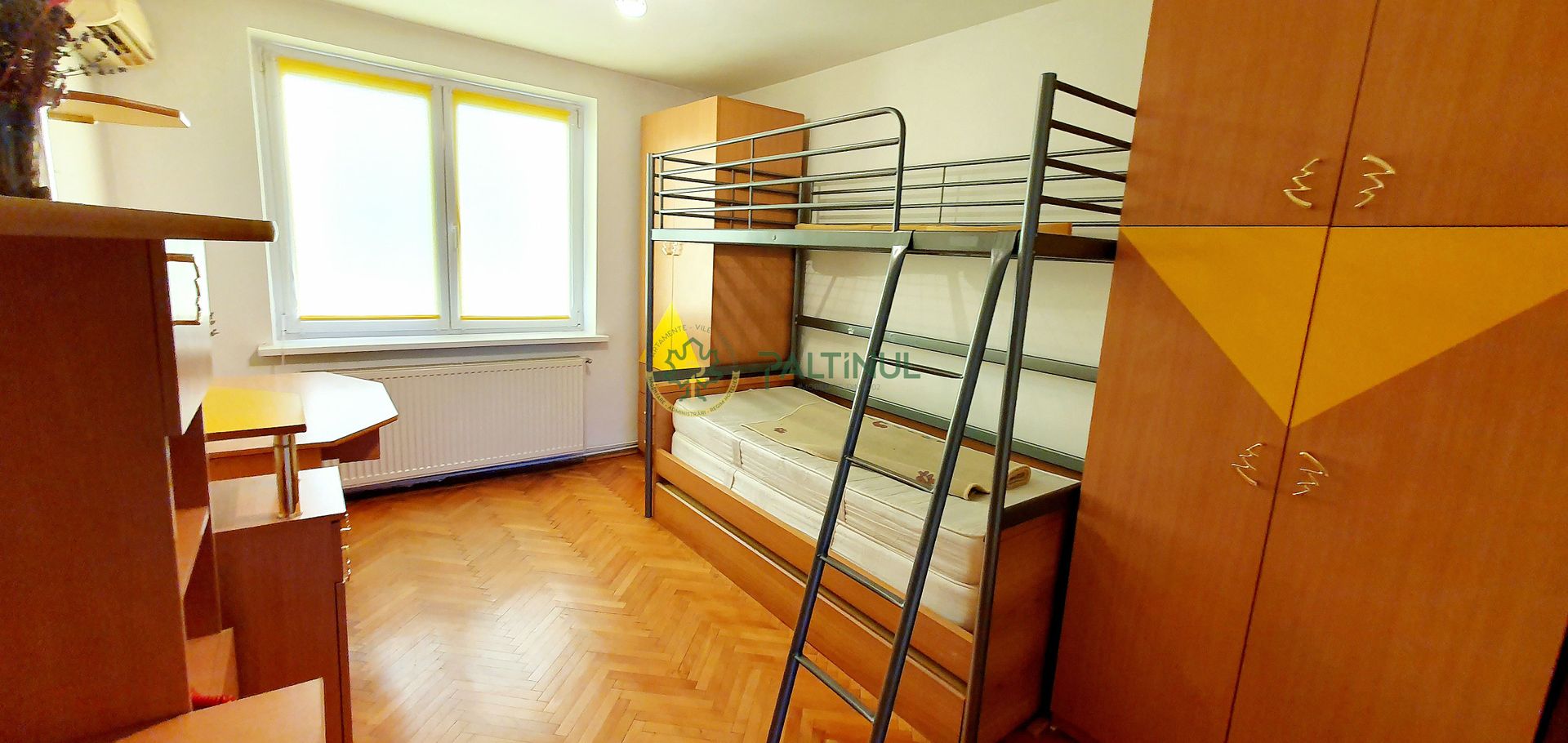 Apartament cu 2 camere, zona Centrală