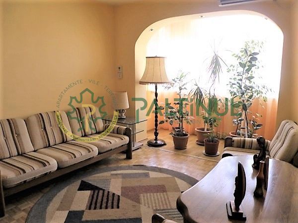 Apartament 3 camere,  zona Vasile Milea
