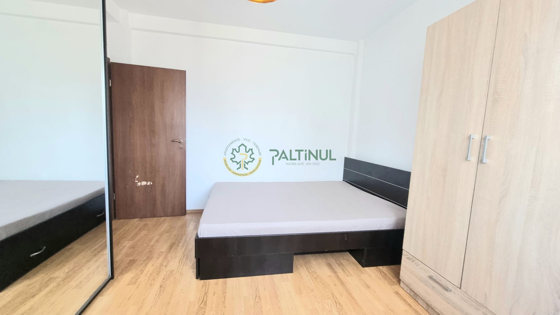 Apartament 3 camere , parter, loc de parcare – zona 3 Stejari