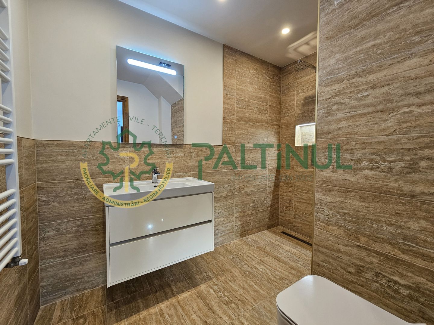 Apartament 4 camere cu curte proprie și 3 băi în Sibiu, Cartier Arhitecților