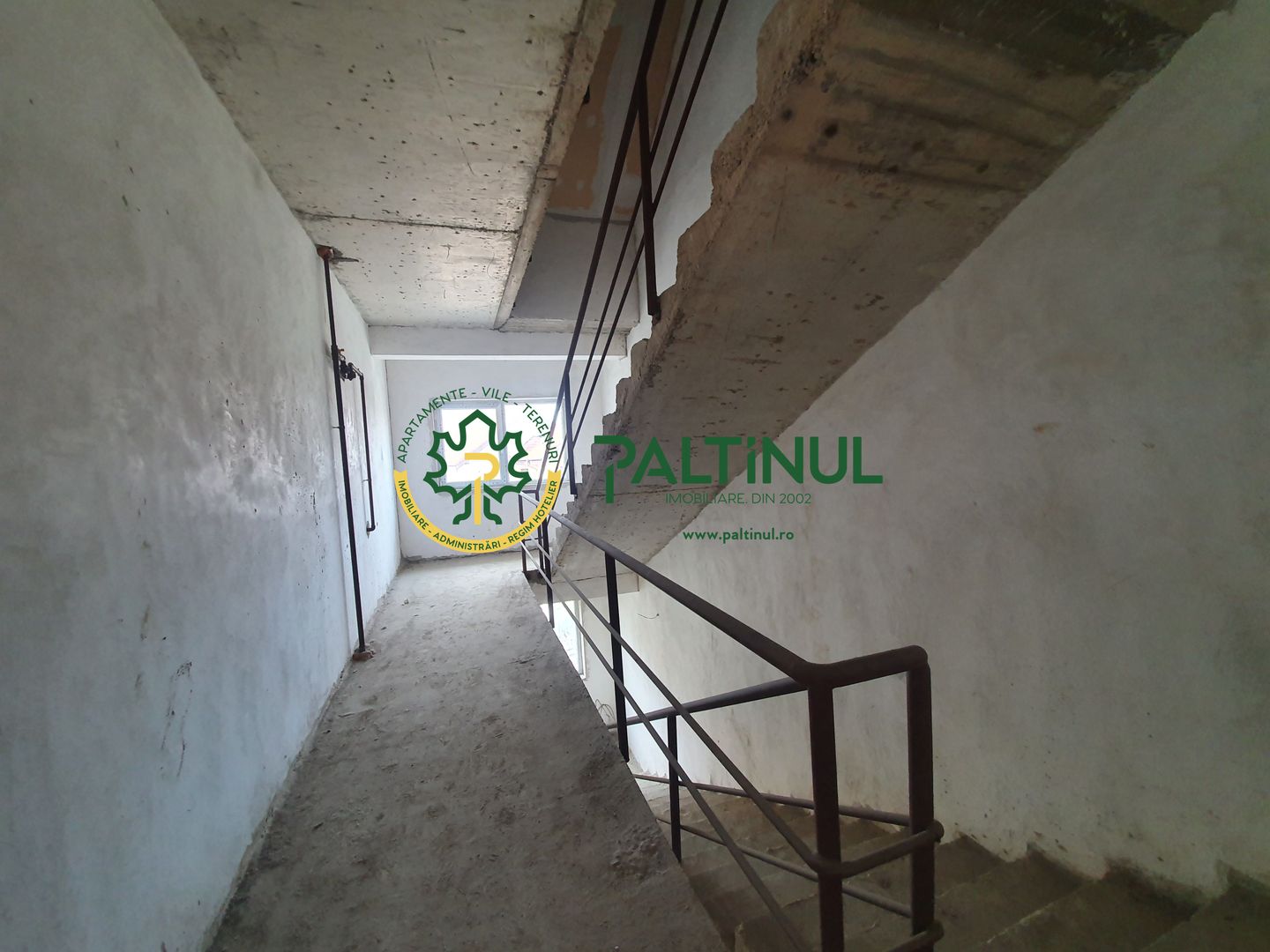 VILA CU 3 NIVELE – 3 APARTAMENTE