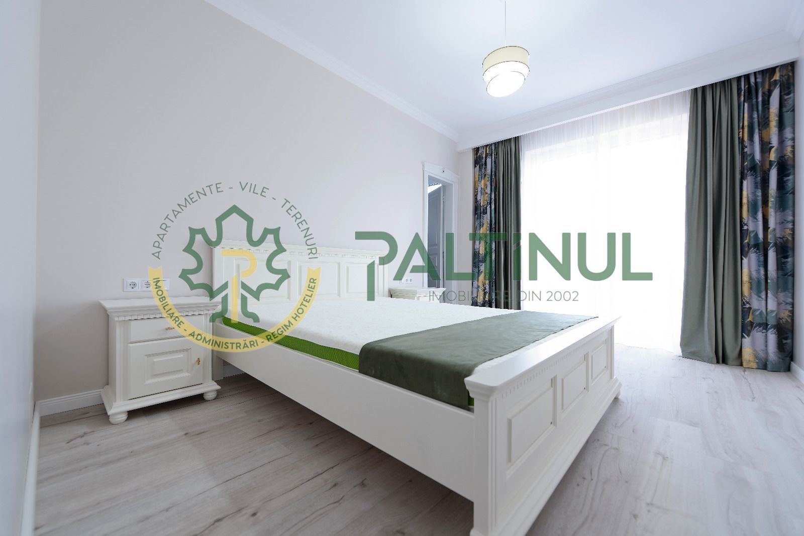 Apartament 3 camere ultrafinisat, 89 mp utili, Centru Sibiu – parcare și terasă