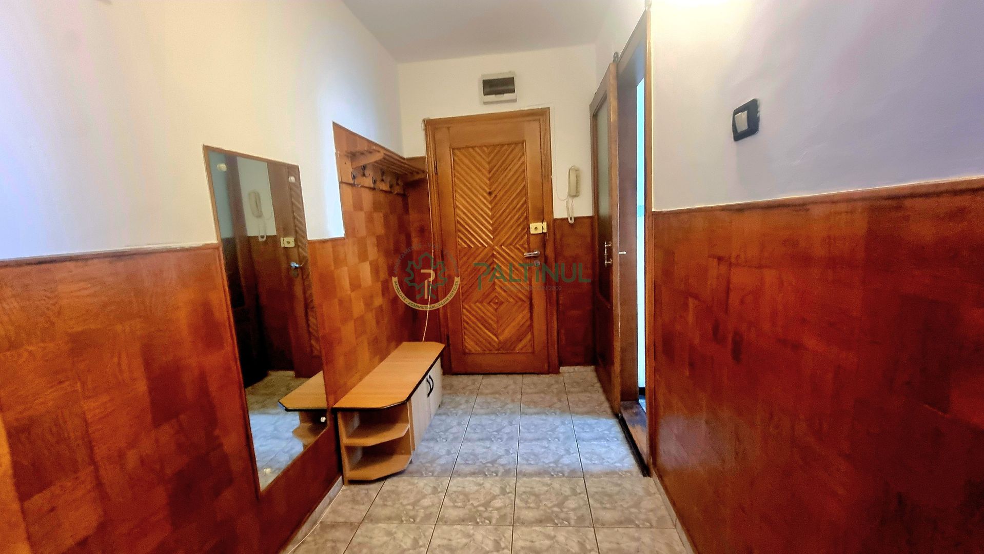 Apartament 3 Camere  Etaj 4/5, Strada Rusciorului, Zona Terezian