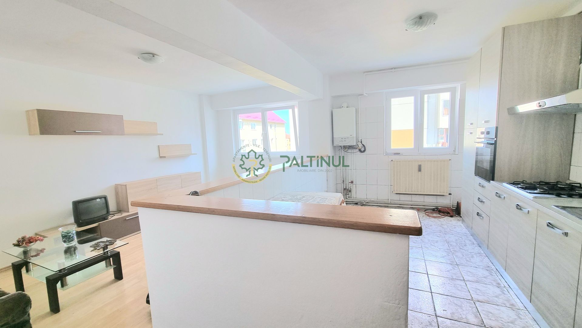 Ap. 3 camere cu balcon si 2 bai Valea Aurie