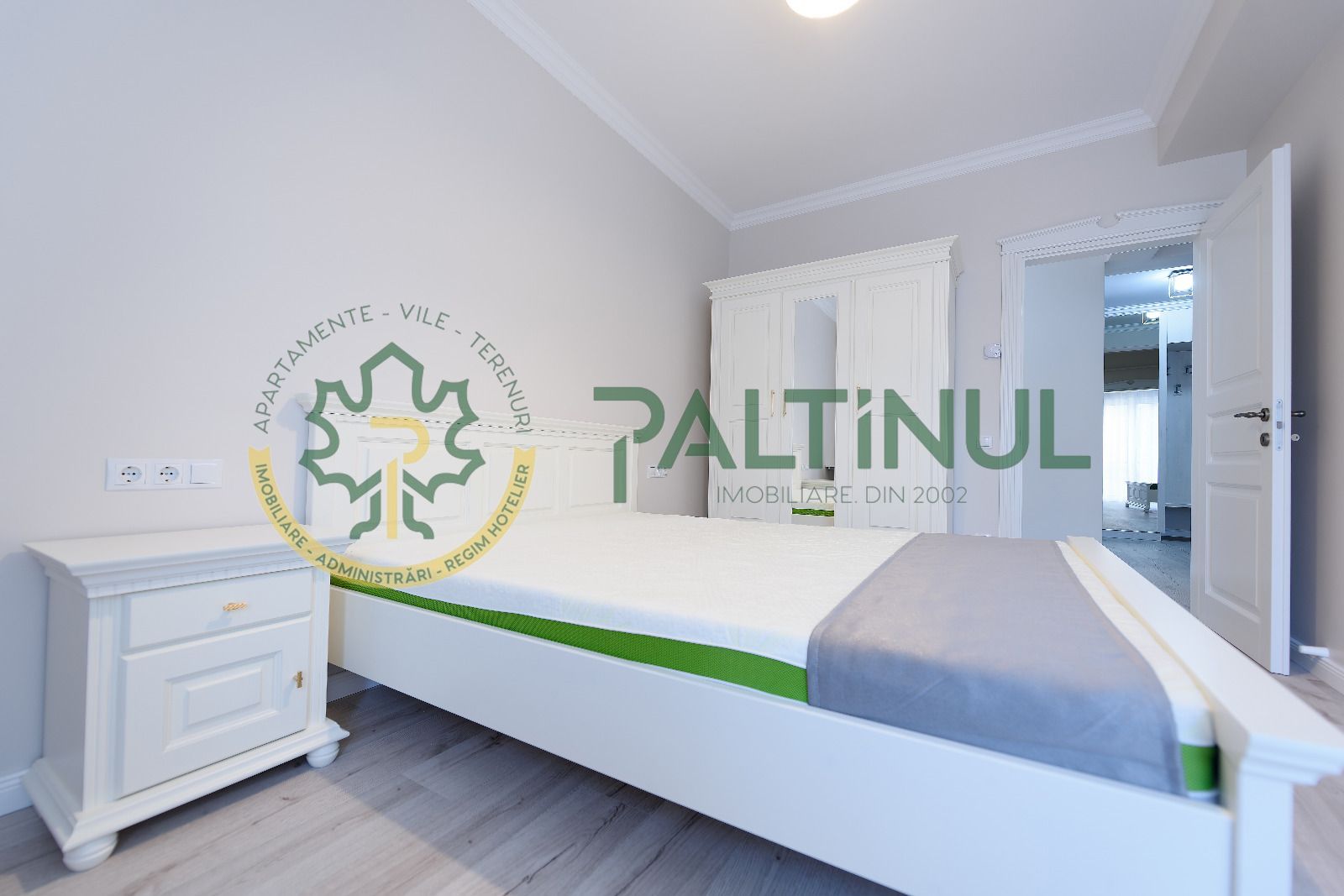 Apartament 3 camere ultrafinisat, 89 mp utili, Centru Sibiu – parcare și terasă