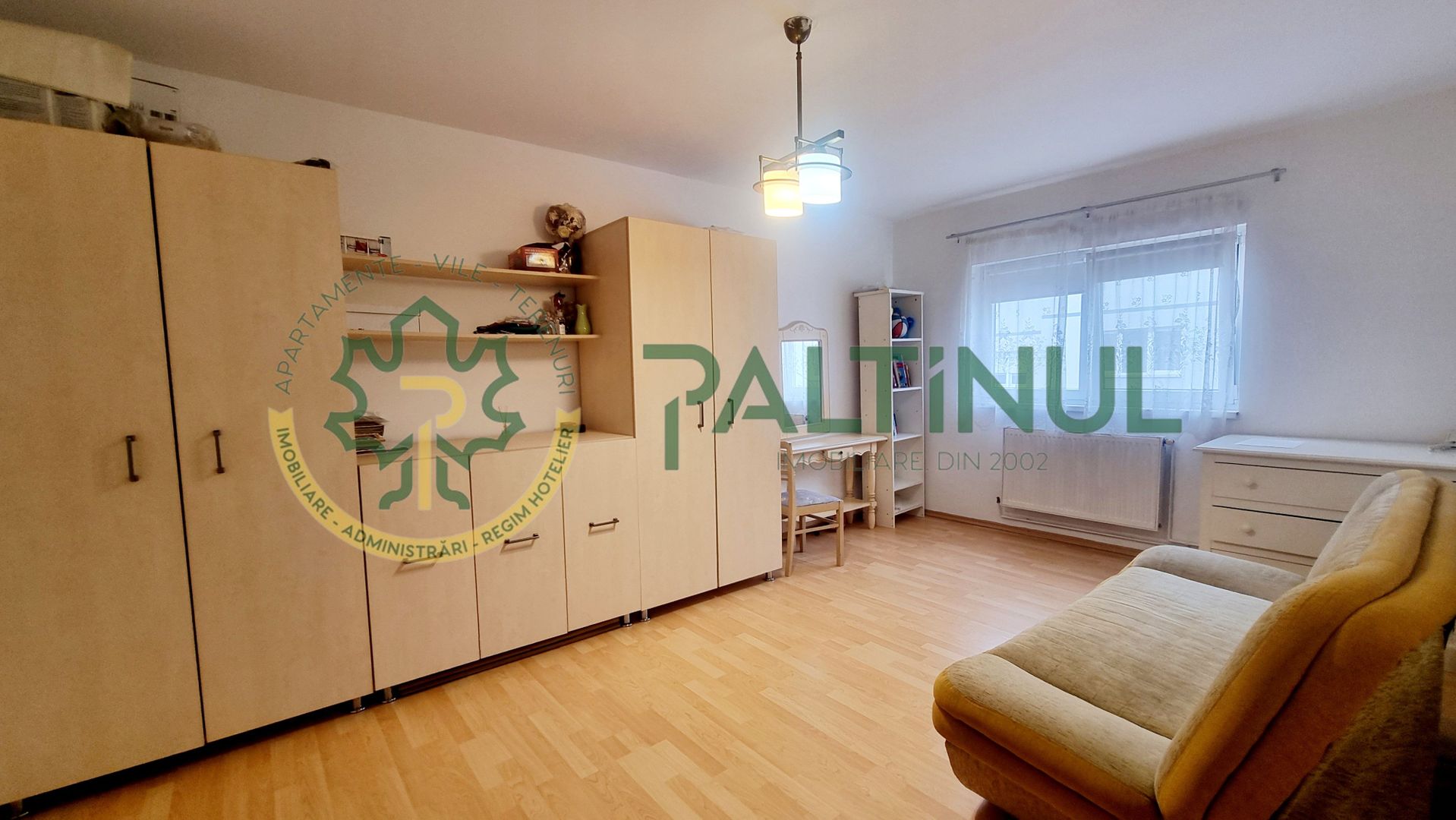 Apartament decomandat cu balcon și pivniță – Sibiu, Vasile Aaron