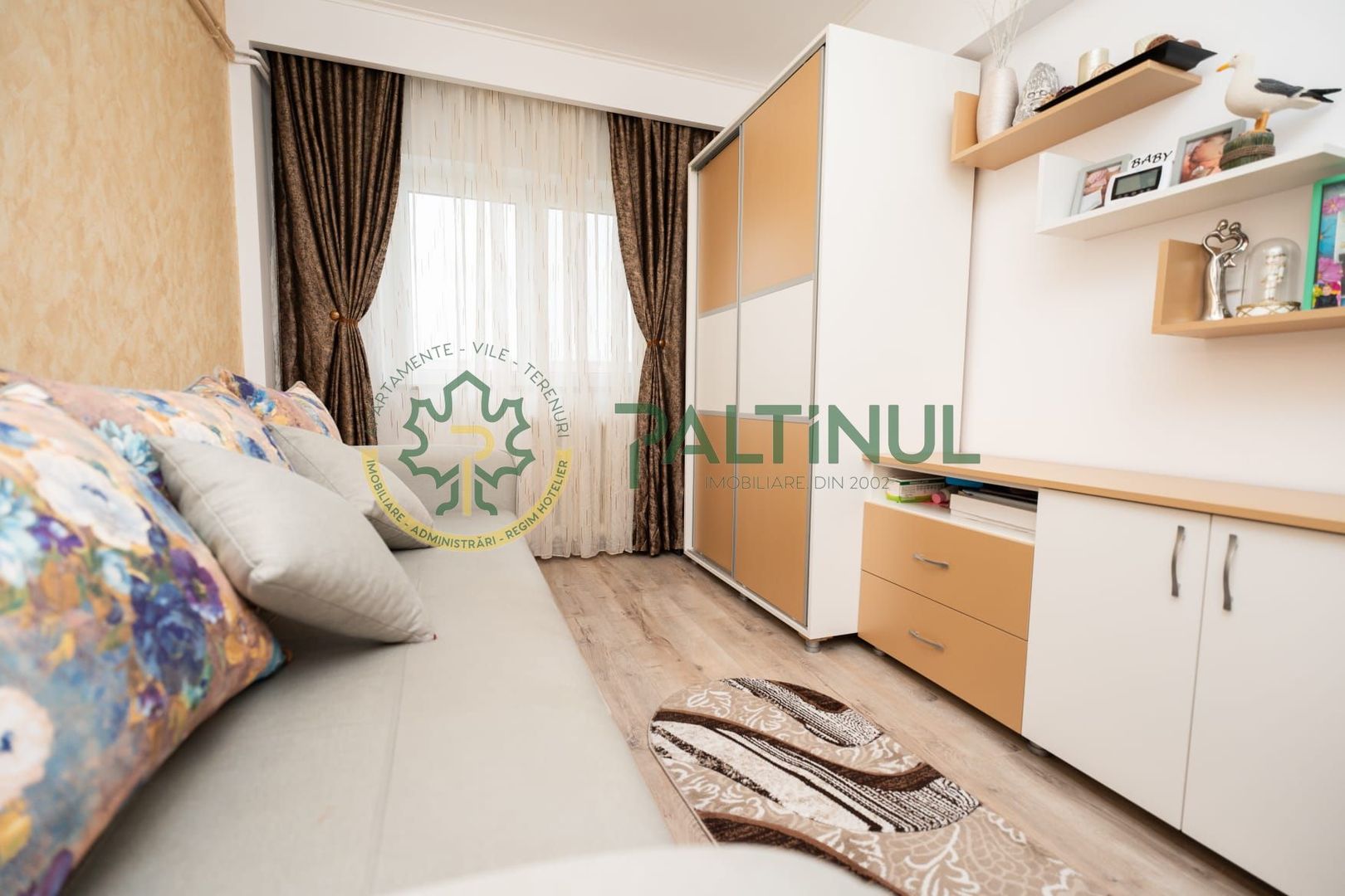 Apartamemnt 3 camere, balcon, 2 baii, pivnita -Calea Dumbravii