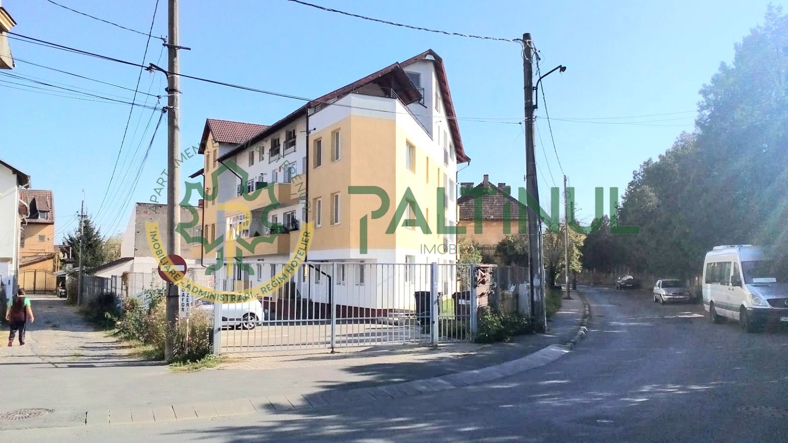 Garsoniera et.2 cu balcon si loc de parcare zona Garii, Sibiu