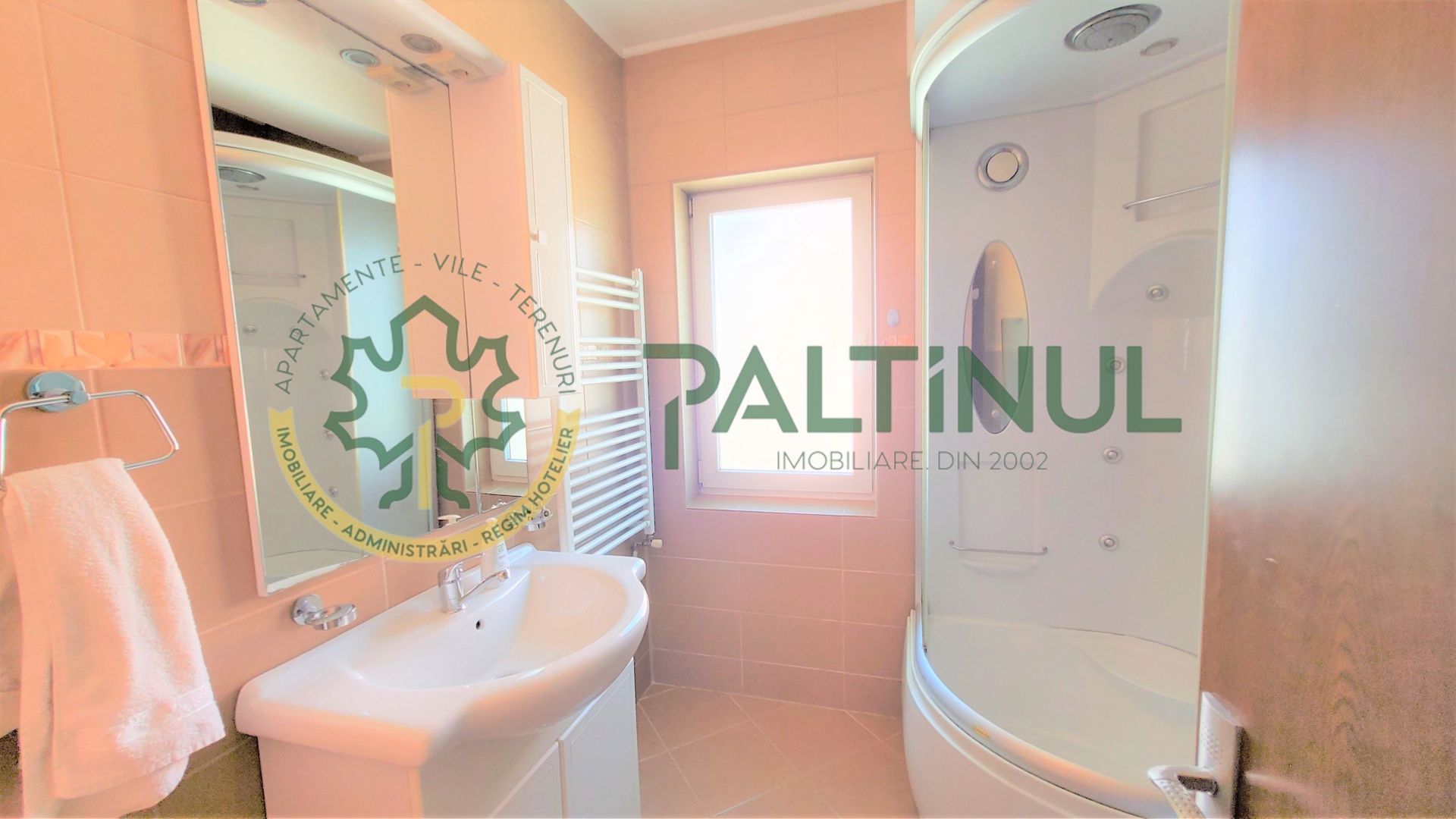 Apartamemt 3 camere et. 2,  balcoane 2, loc parcare 2 pe  Brana