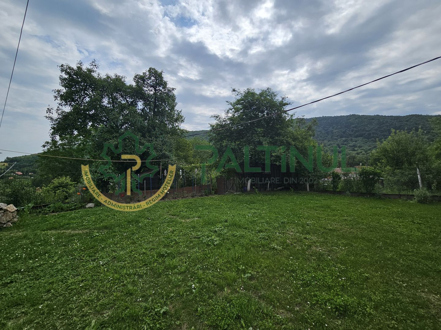Casă cu Teren Generos și Priveliste Superbă către Munți – Fântânele, lângă Sibiu